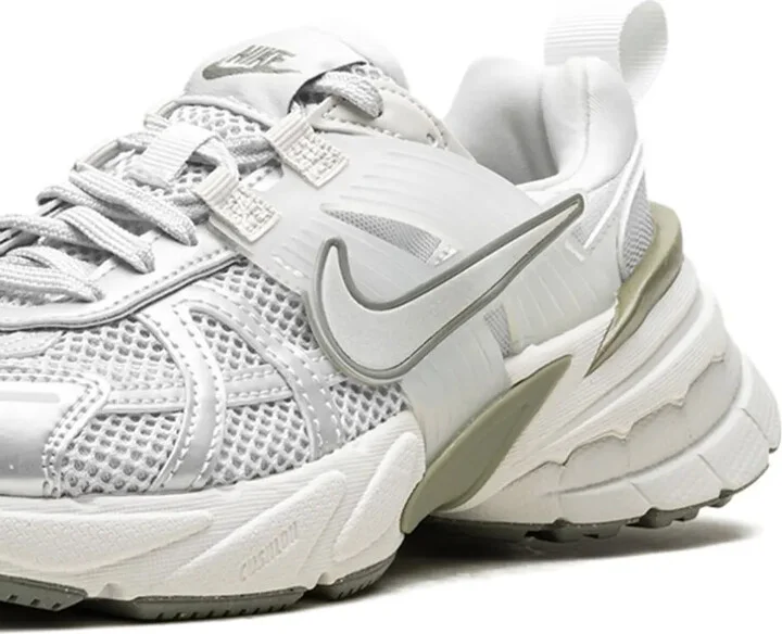 V2K Run sneakers - Image 2