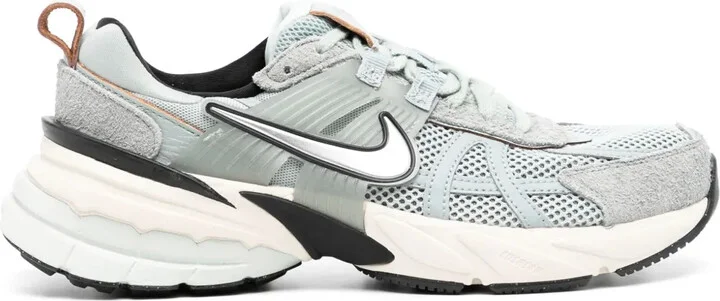 V2K Run sneakers