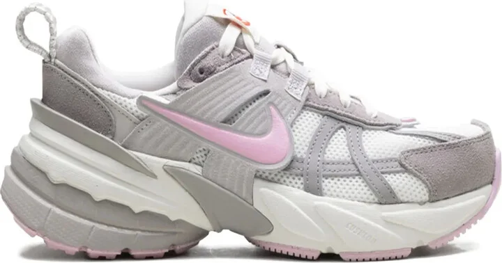 V2K Run "Valentine's Day 2025 -Sail/Sail/College Grey/Pink Foam" sneakers