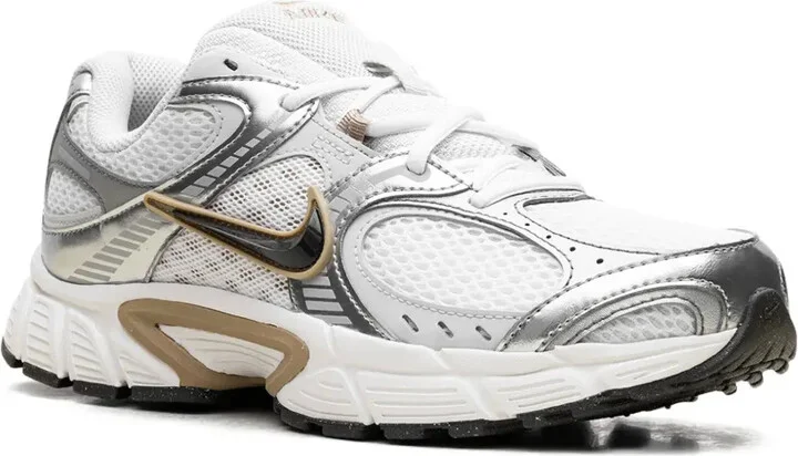V5 RNR "Parachute Beige/Metallic Pewter" sneakers - Image 2