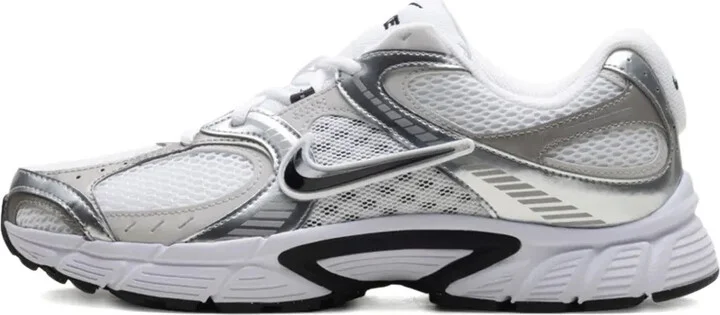 V5 RNR "White Vast Grey College Grey Black" sneakers - Image 4