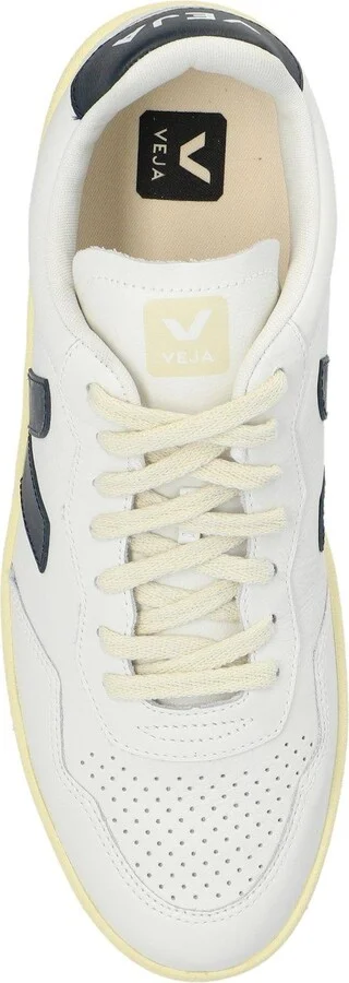 V90 Low-top Sneakers - Image 4