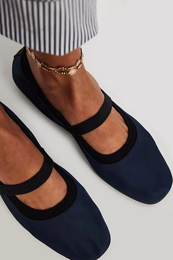 Vagabond Hillary Sporty Flats - Image 2
