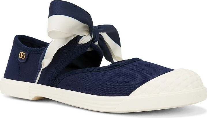 Valentino Garavani Bay By Bay Sneaker in Blue - Image 2