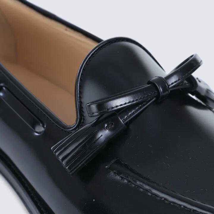 Valentino Garavani Black Leather Loafers - Image 4