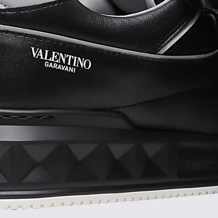 Valentino Garavani Black Leather Low Top One Stud Sneakers - Image 3