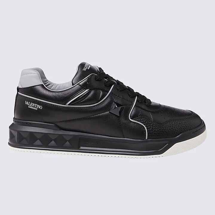 Valentino Garavani Black Leather Low Top One Stud Sneakers