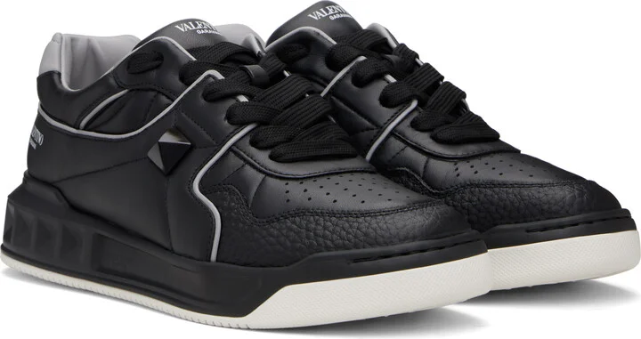 Valentino Garavani Black One Stud Low-Top Nappa Sneakers - Image 4