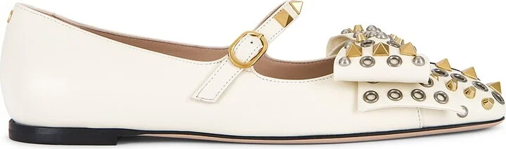 Valentino Garavani Bowow Ballerina Flat in Ivory