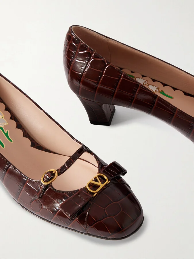 Valentino Garavani - Bowow Décolleté 45 Embellished Croc-effect Leather Pumps - Brown - Image 5