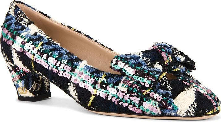 Valentino Garavani Bowow Pump in Multi - Image 2