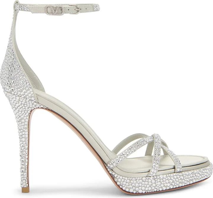 Valentino Garavani Eveninglam Sandal in Metallic Silver