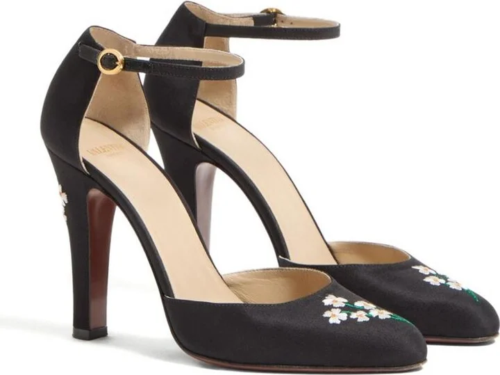 Valentino Garavani Hi Dolly Embroidered Pumps - Image 4