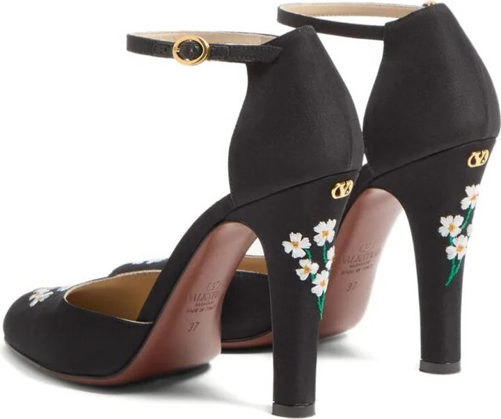 Valentino Garavani Hi Dolly Embroidered Pumps - Image 5