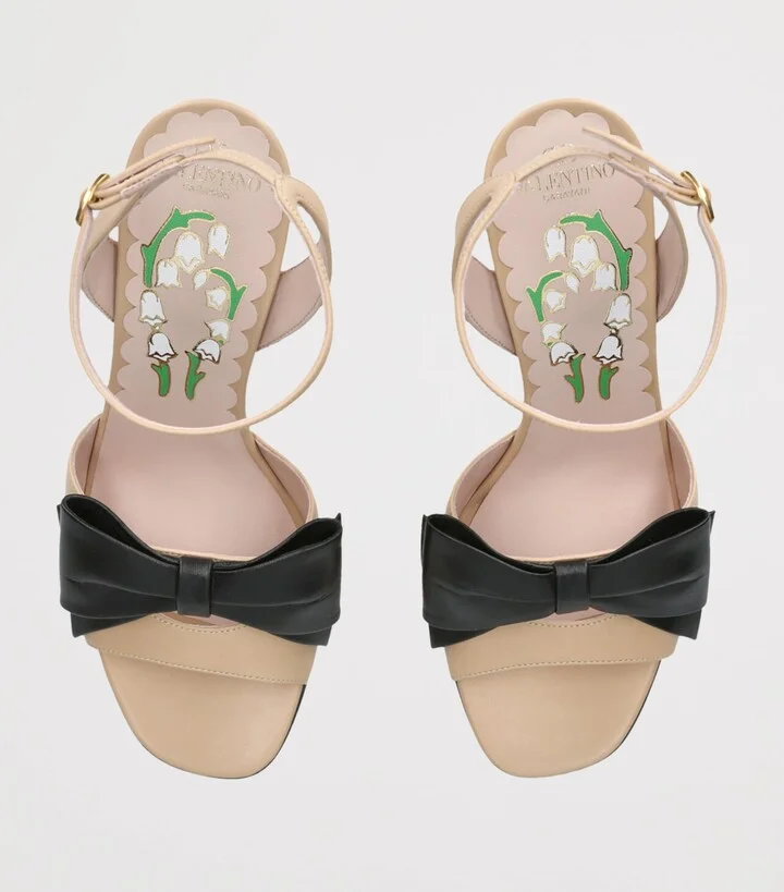 Valentino Garavani Leather Bow-Detail Bowow Heeled Sandals 95 - Image 4
