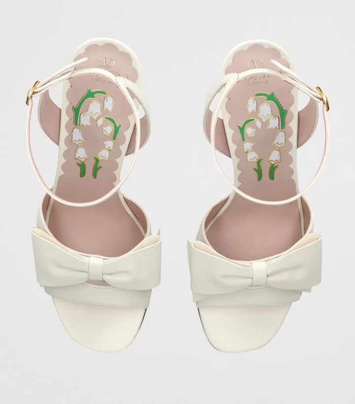 Valentino Garavani Leather Bow-Detail Bowow Heeled Sandals 95 - Image 4