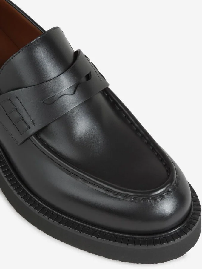 Valentino Garavani Leather Logo Moccasins - Image 5