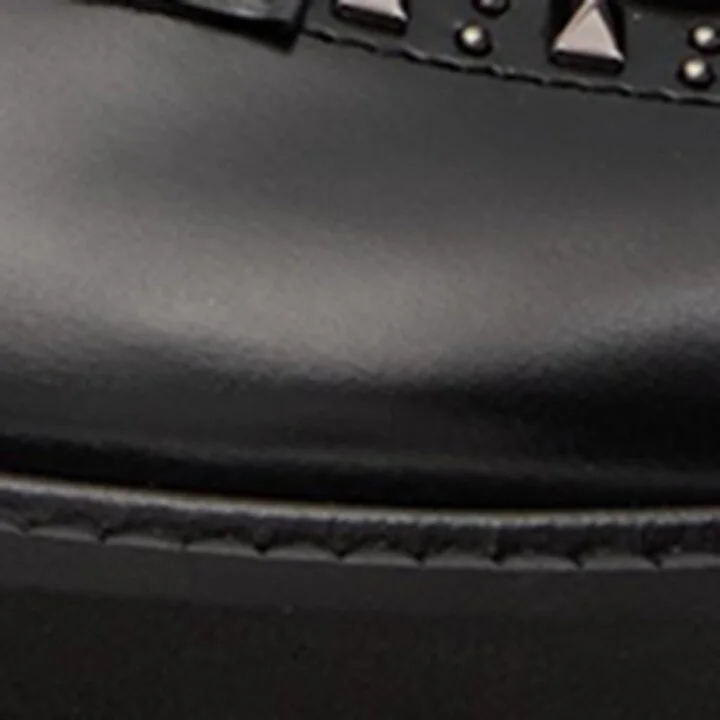 Valentino Garavani Leather Rockstud Gentleglam Derby Shoes - Image 6