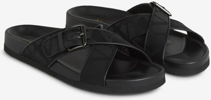 Valentino Garavani Logo Print Flip Flops - Image 2