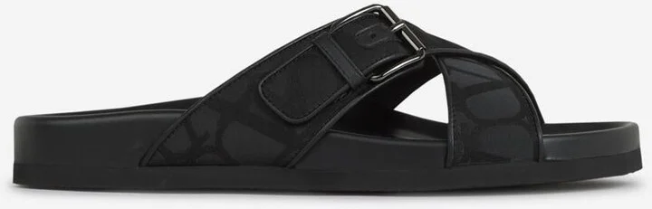 Valentino Garavani Logo Print Flip Flops