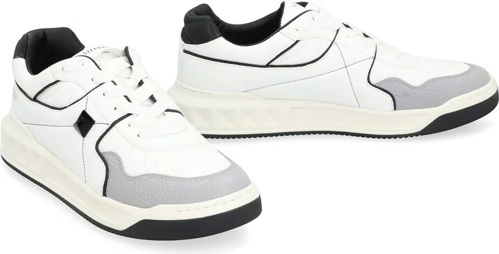 Valentino Garavani One Stud Low-Top Sneakers - Image 2