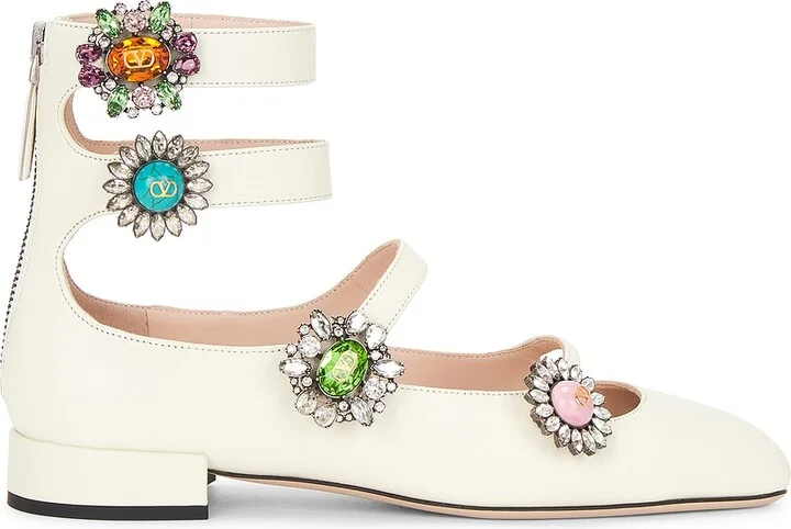 Valentino Garavani Preshoes Ballerina Flat in Ivory