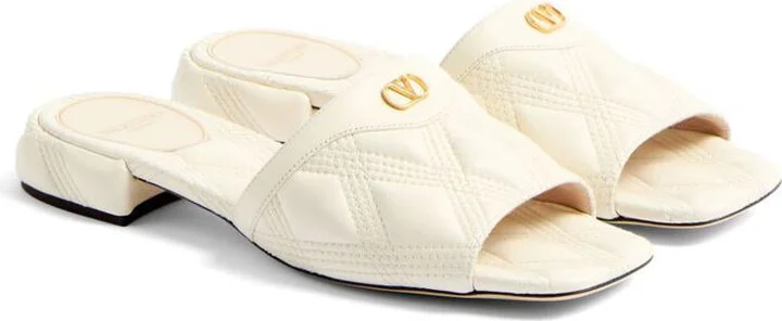 Valentino Garavani Quiltie 67 Leather Sandals - Image 4