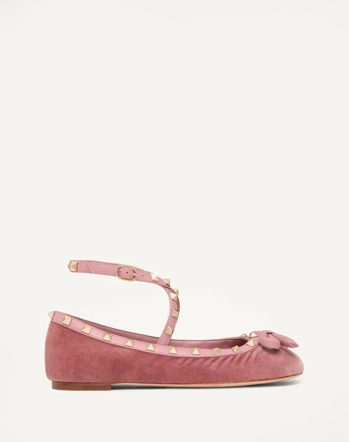 Valentino Garavani Rockstud Bow Detailed Ballerina Shoes