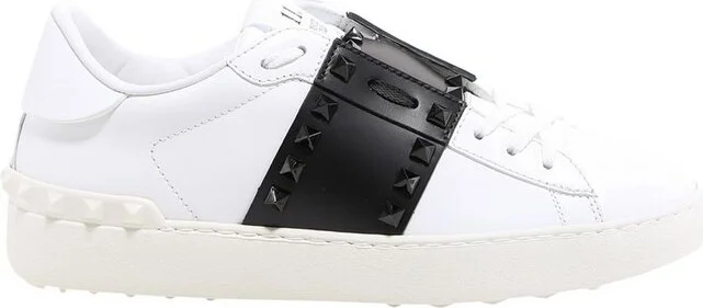 Valentino Garavani Rockstud Untitled Low Top Sneakers