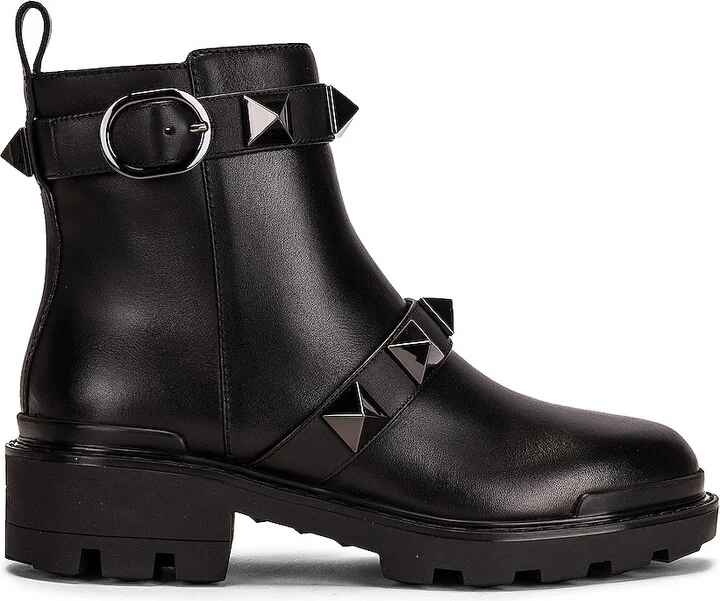 Valentino Garavani Short Roman Stud Boots in Black