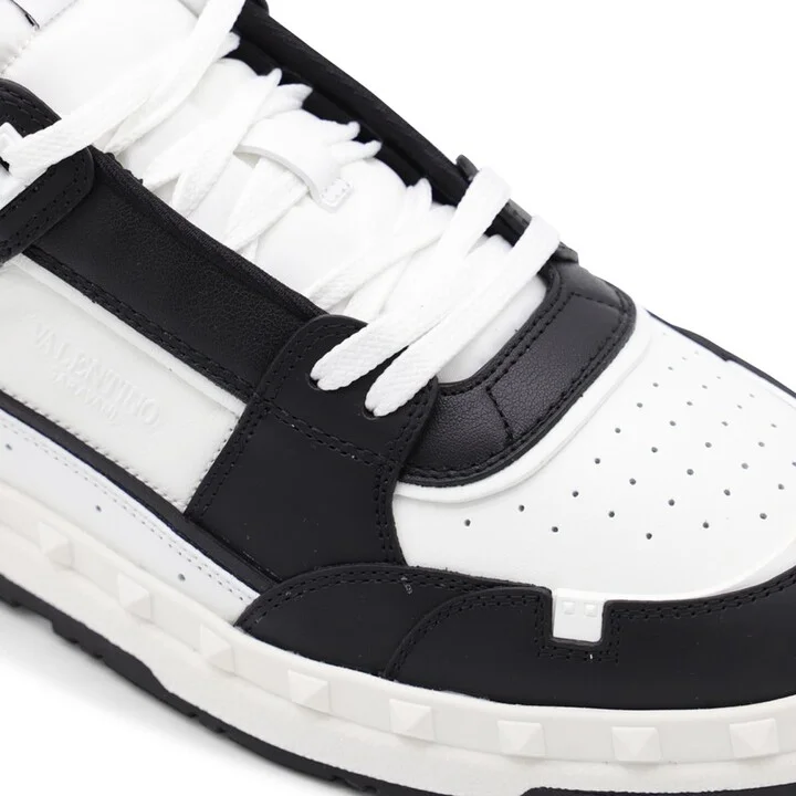 Valentino Garavani Sneakers - Image 4