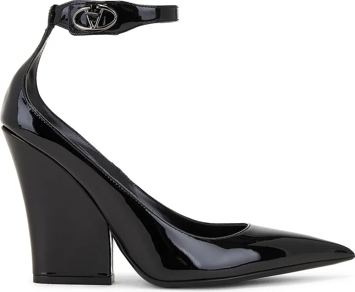 Valentino Garavani V Logo 105 Lockette Ankle Strap Pump in Black