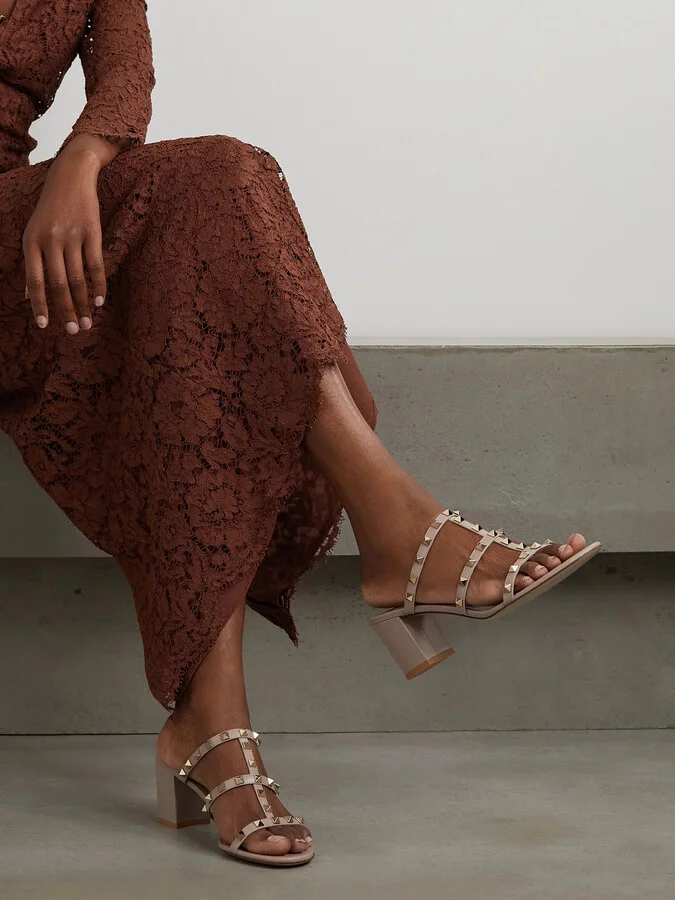 Valentino Garavani - Valentino Garavani Rockstud 60 Leather Mules - Neutrals - Image 2