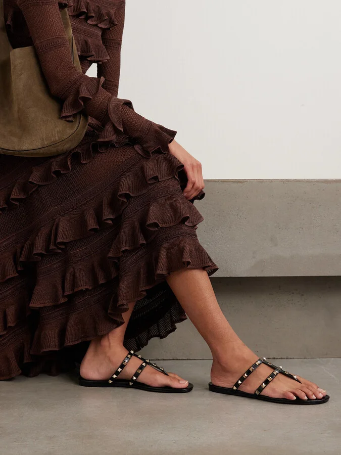 Valentino Garavani - Valentino Garavani Rockstud Rubber Sandals - Black - Image 2
