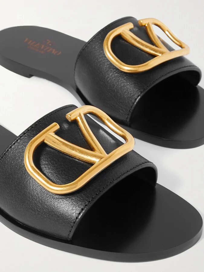 Valentino Garavani - Valentino Garavani Vlogo Textured-leather Slides - Black - Image 4