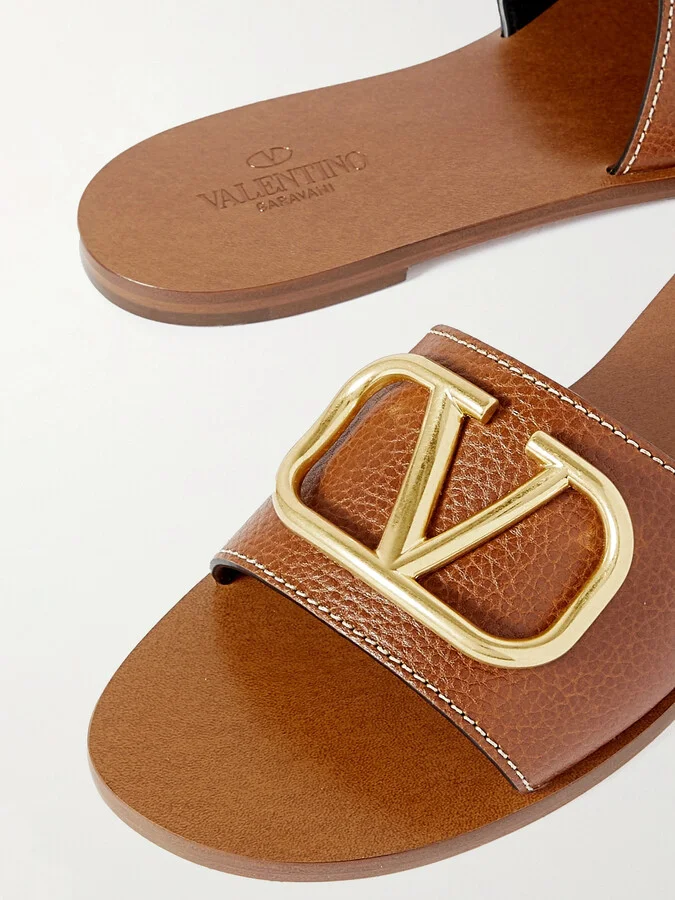Valentino Garavani - Valentino Garavani Vlogo Textured-leather Slides - Brown - Image 4
