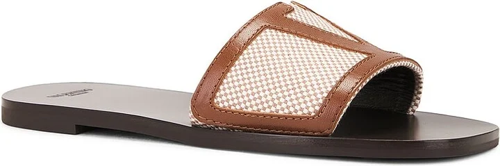 Valentino Garavani Viva Superstar Slide in Tan - Image 2
