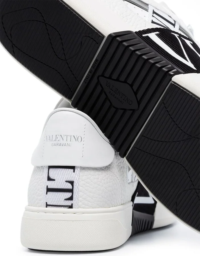 Valentino Garavani Vl7N Leather Sneakers - Image 3