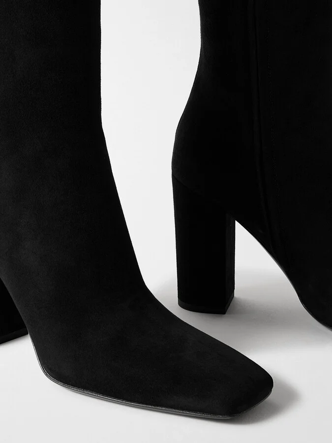 Valentino Garavani - Vlogo 100 Suede Knee Boots - Black - Image 4