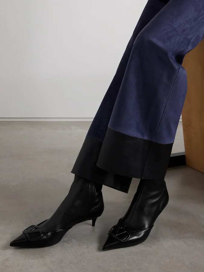 Valentino Garavani - Vlogo 40 Leather Ankle Boots - Black - Image 2