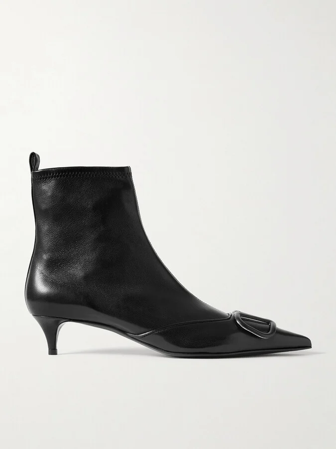 Valentino Garavani - Vlogo 40 Leather Ankle Boots - Black