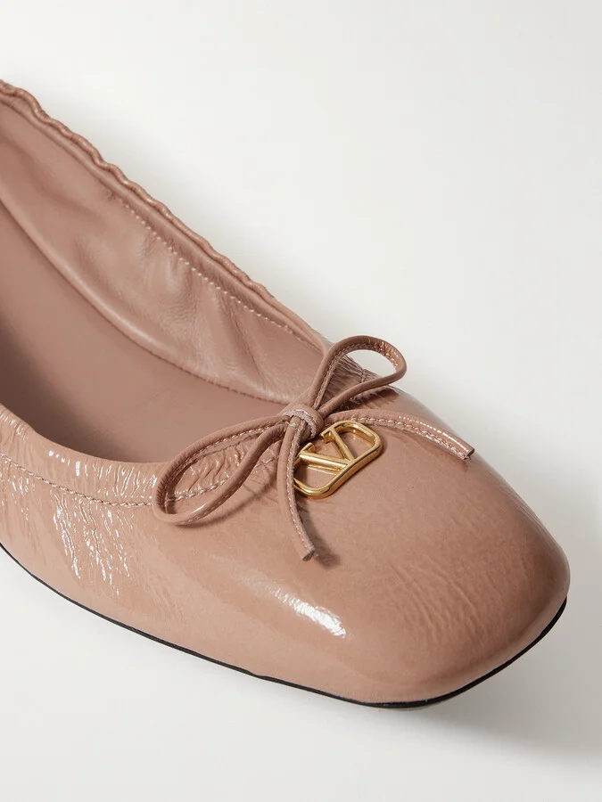 Valentino Garavani - Vlogo Bow-embellished Crinkled Patent-leather Ballet Flats - Neutrals - Image 4