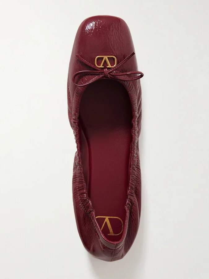 Valentino Garavani - Vlogo Bow-embellished Crinkled Patent-leather Ballet Flats - Red - Image 5