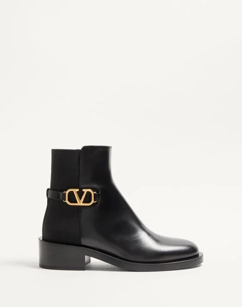 Valentino Garavani VLOGO SIGNATURE CALFSKIN ANKLE BOOT 30MM
