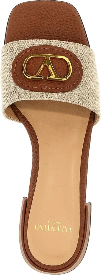 Valentino Garavani Vlogo Slides - Image 4