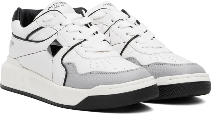 Valentino Garavani White & Black One Stud Low-Top Nappa Sneakers - Image 4