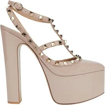 Valentino Garavani Woman Pumps