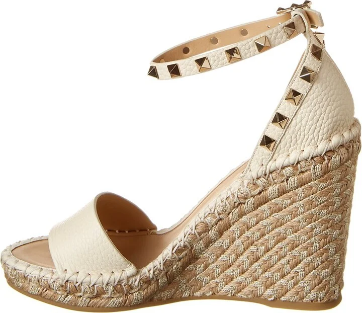 Valentino Rockstud 95 Grainy Leather Wedge Sandal - Image 2