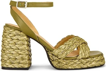 Valerie Sandal