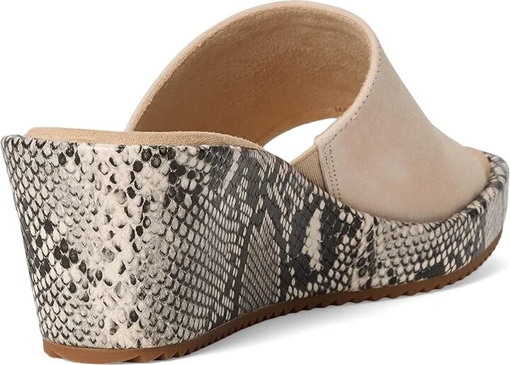 Vaneli Calla Women's Sandals Nude Suede : 10 W (D) - Image 4
